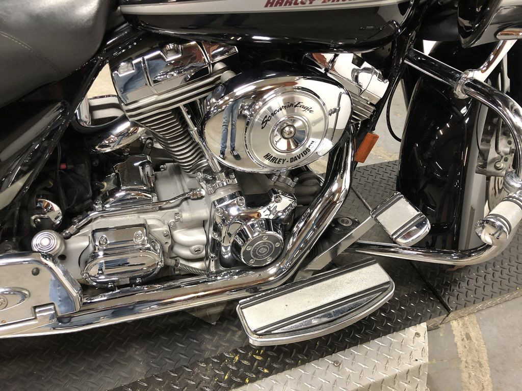 Road Glide®