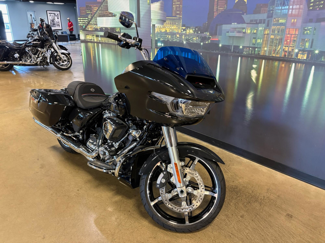 Road Glide®