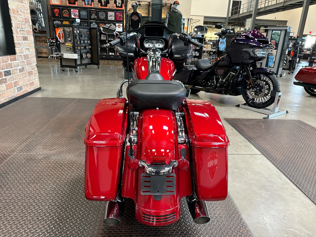 Road Glide®