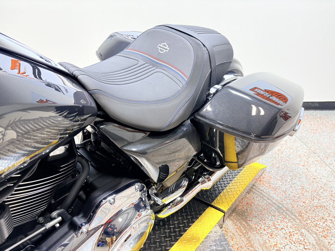 Road Glide®