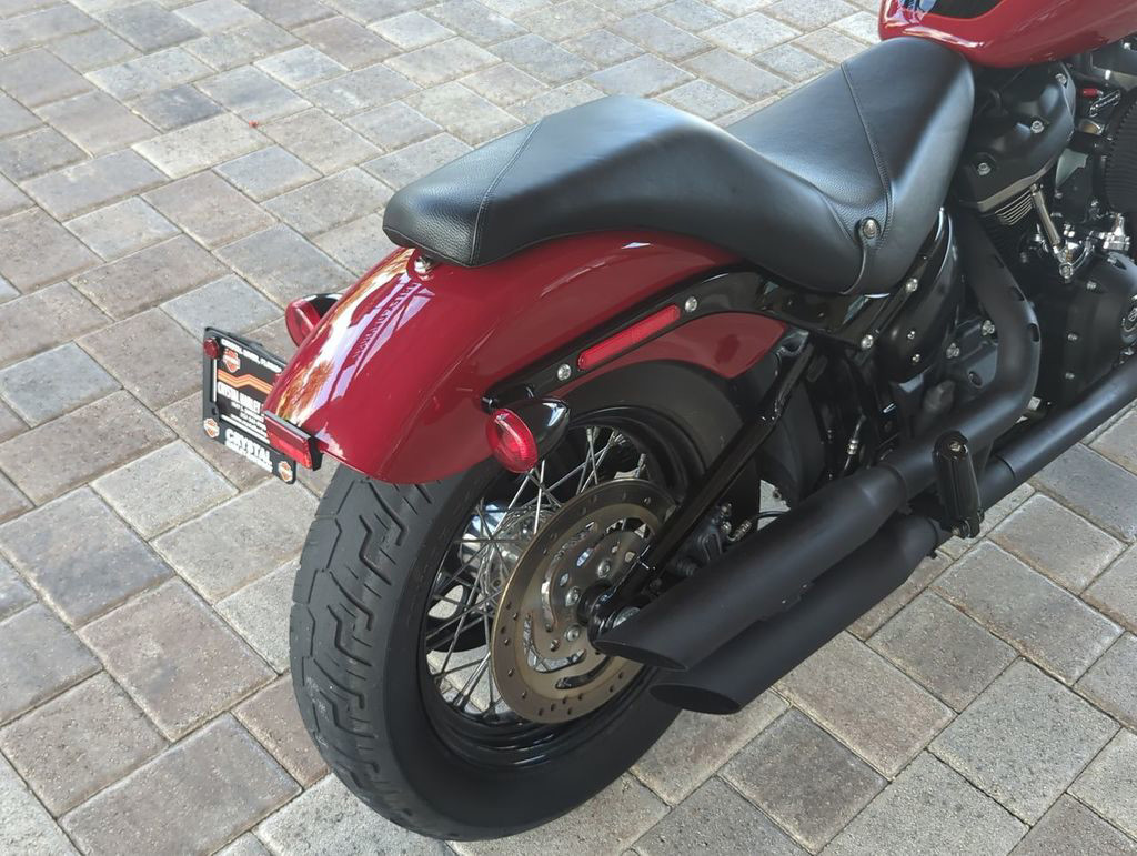 Street Bob®