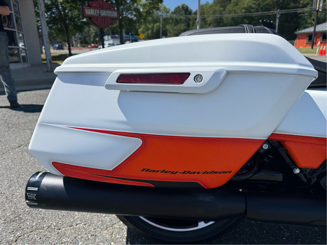 Road Glide®