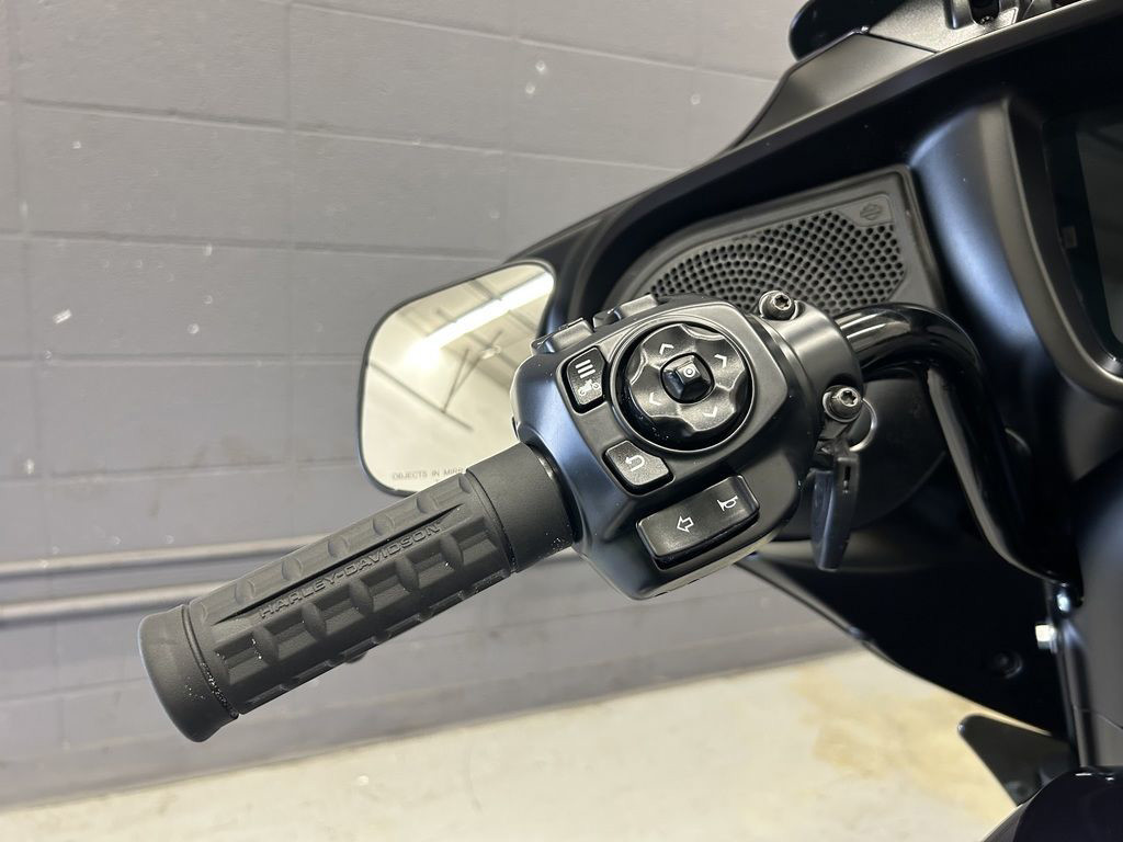 Street Glide®