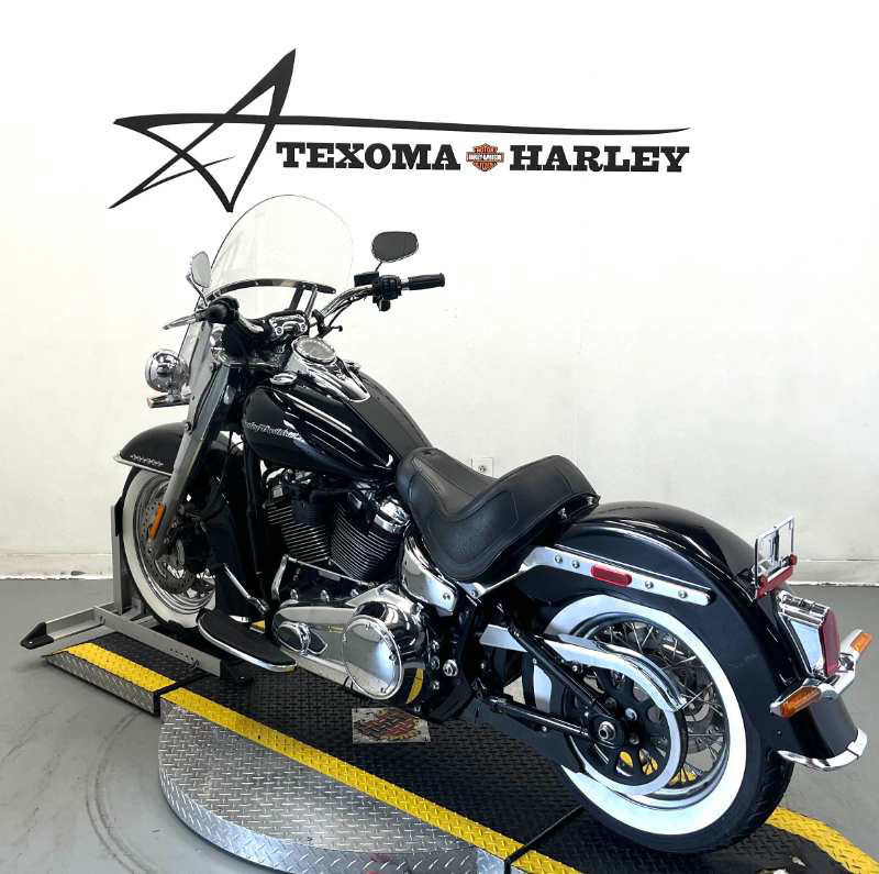 Softail® Deluxe