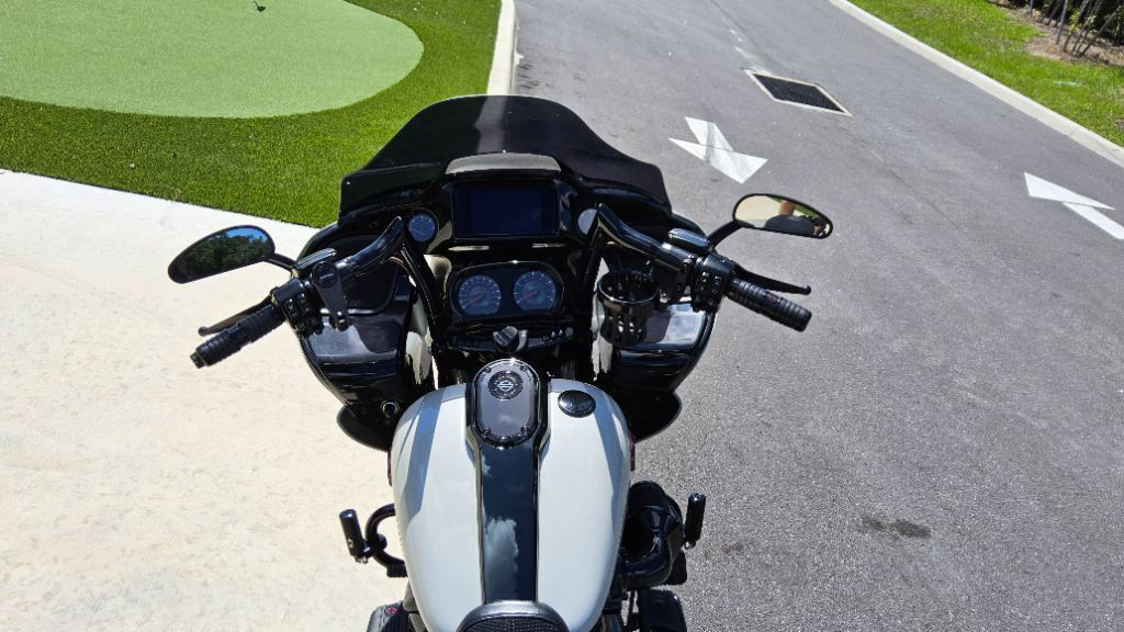 Road Glide®