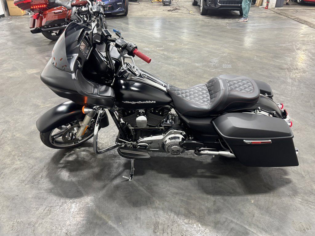 Road Glide®