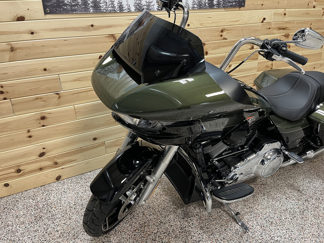 Road Glide®