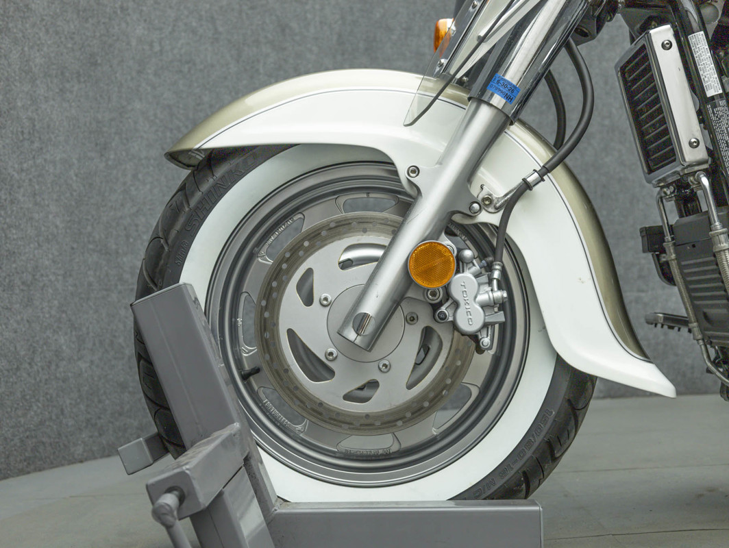 Boulevard 1500 (Intruder)