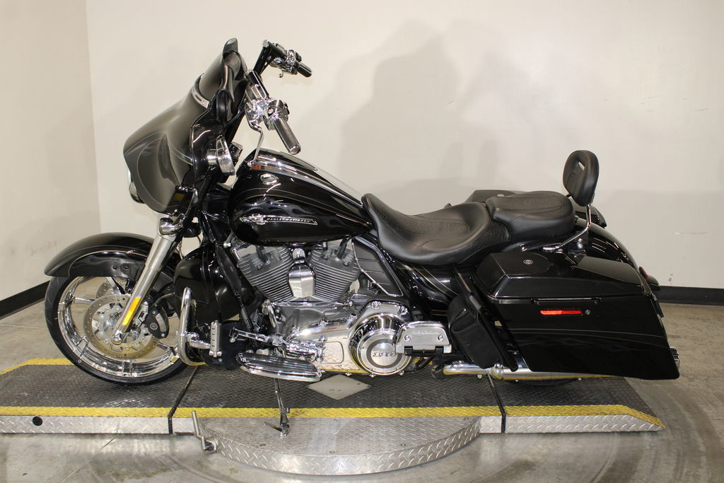 CVO® Street Glide®