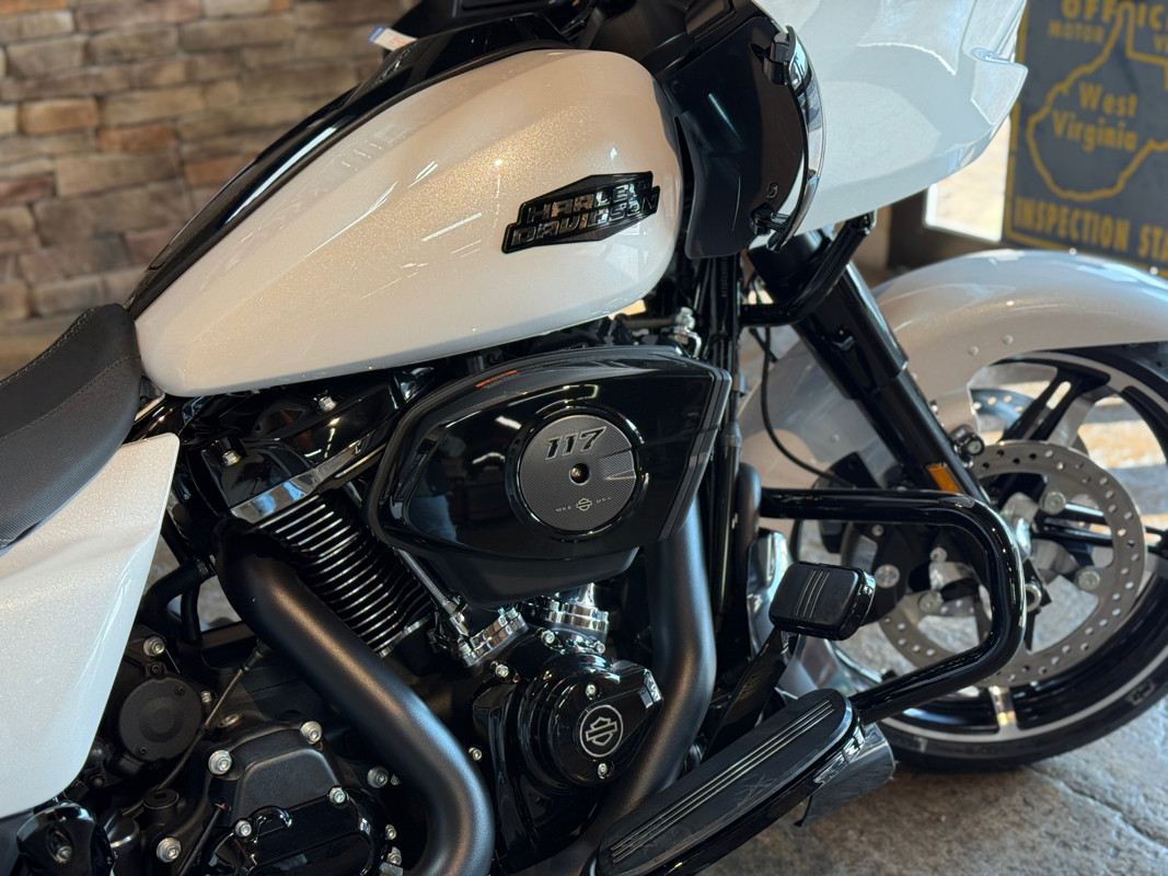 Road Glide®