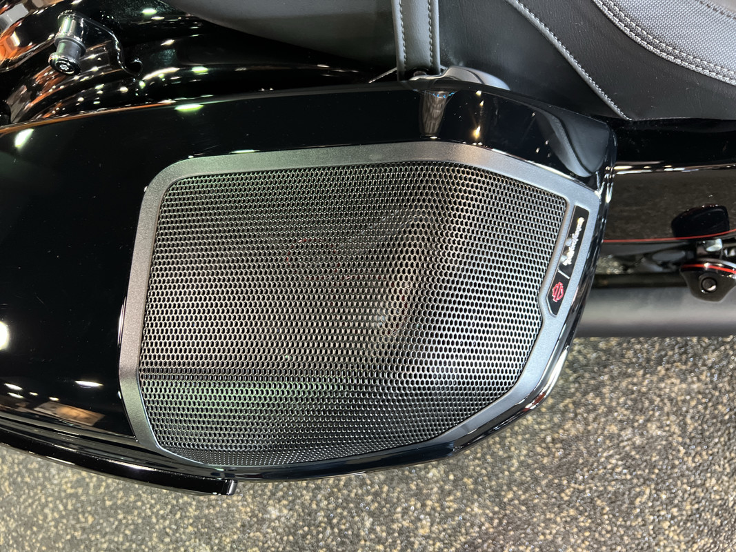 Street Glide®
