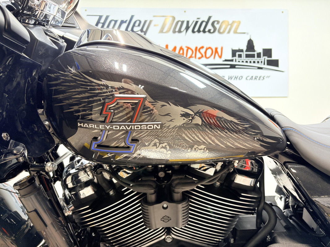 Road Glide®
