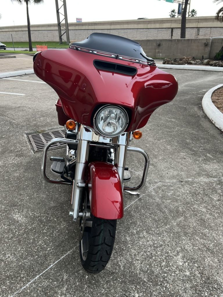 Street Glide®