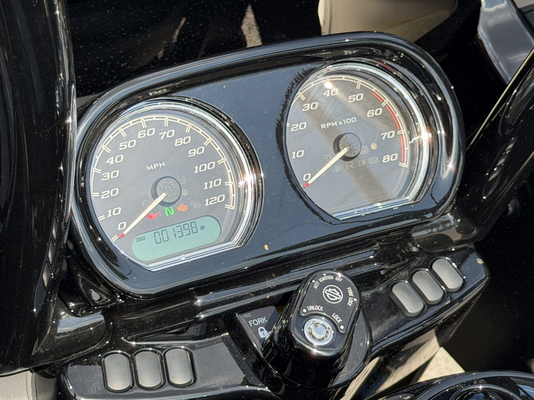 Road Glide® 3