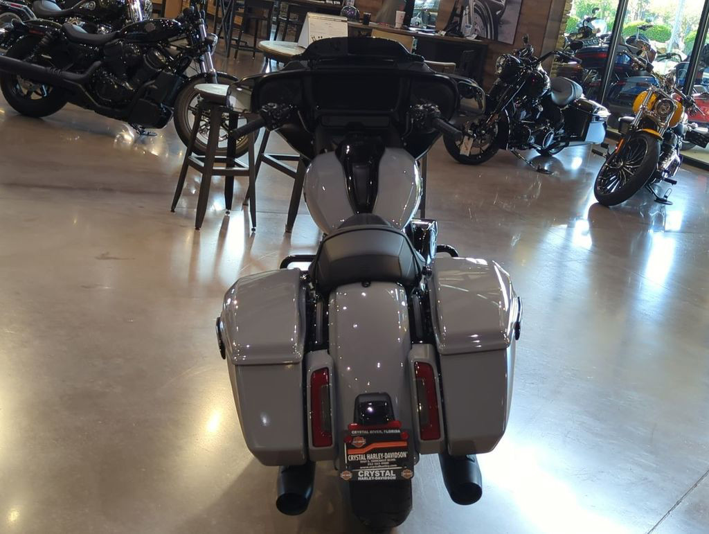 Street Glide®