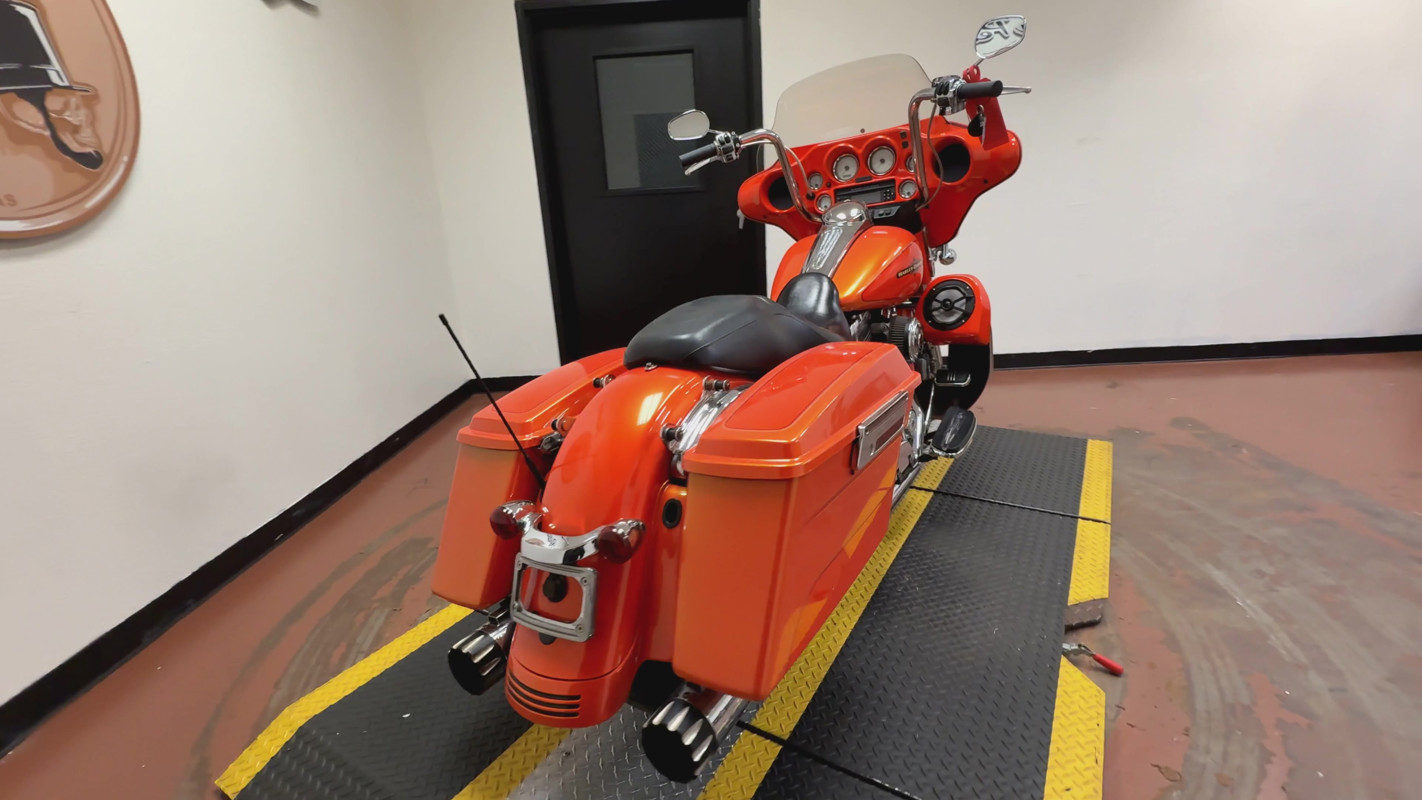Street Glide®