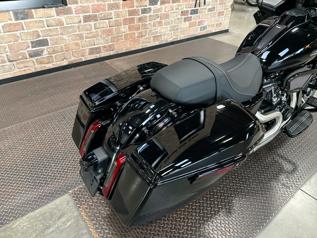 Road Glide®