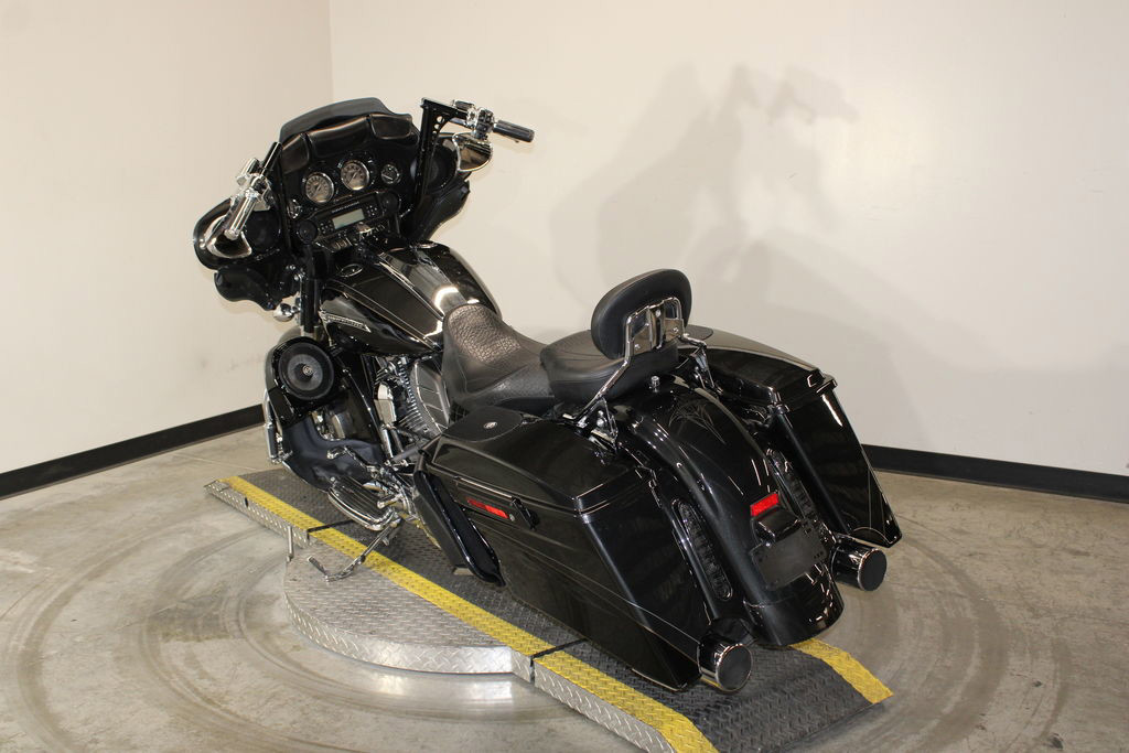 CVO® Street Glide®