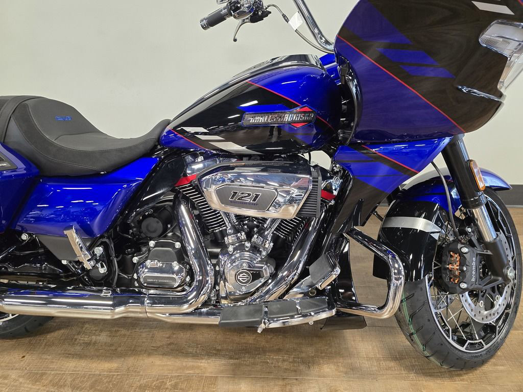 CVO® Road Glide®