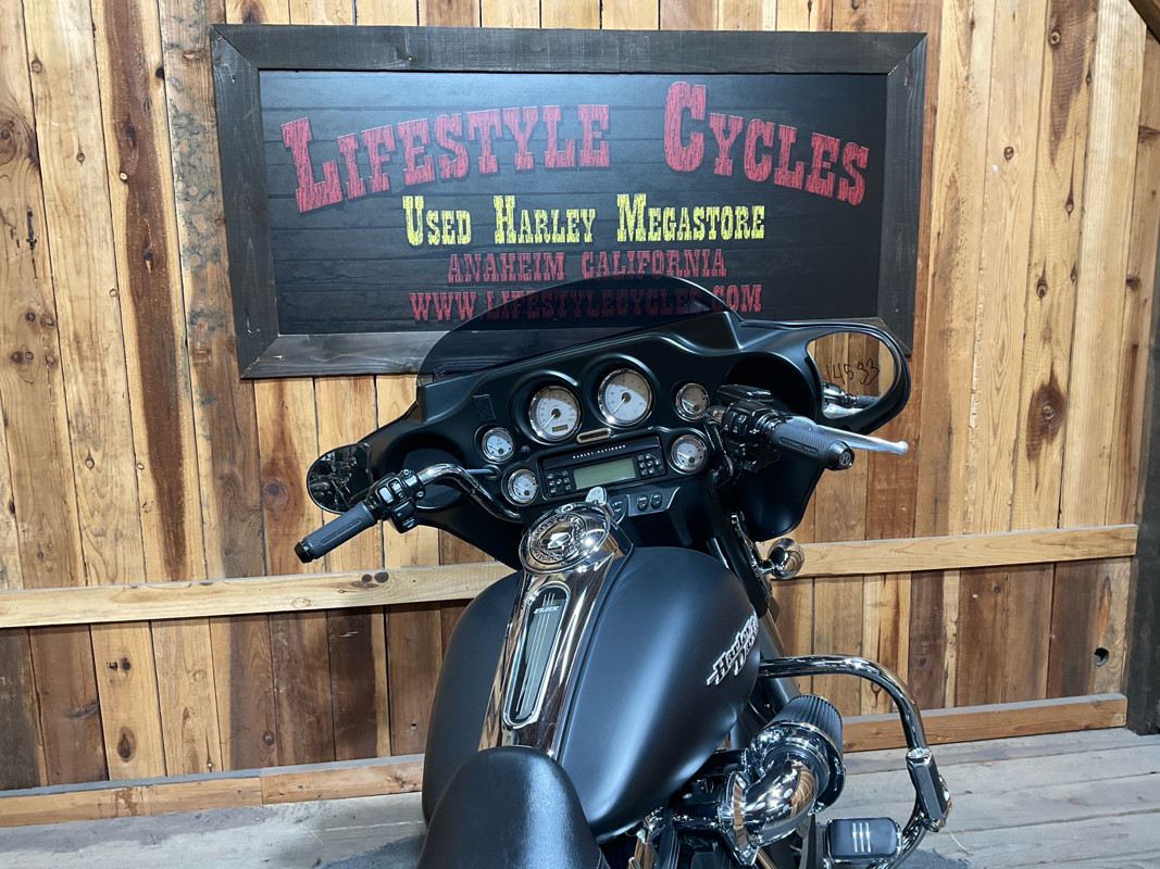 Street Glide®