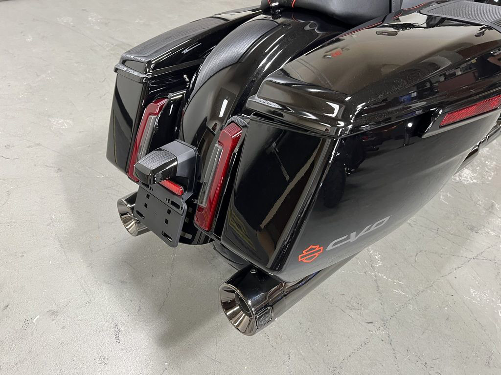 CVO® Road Glide®
