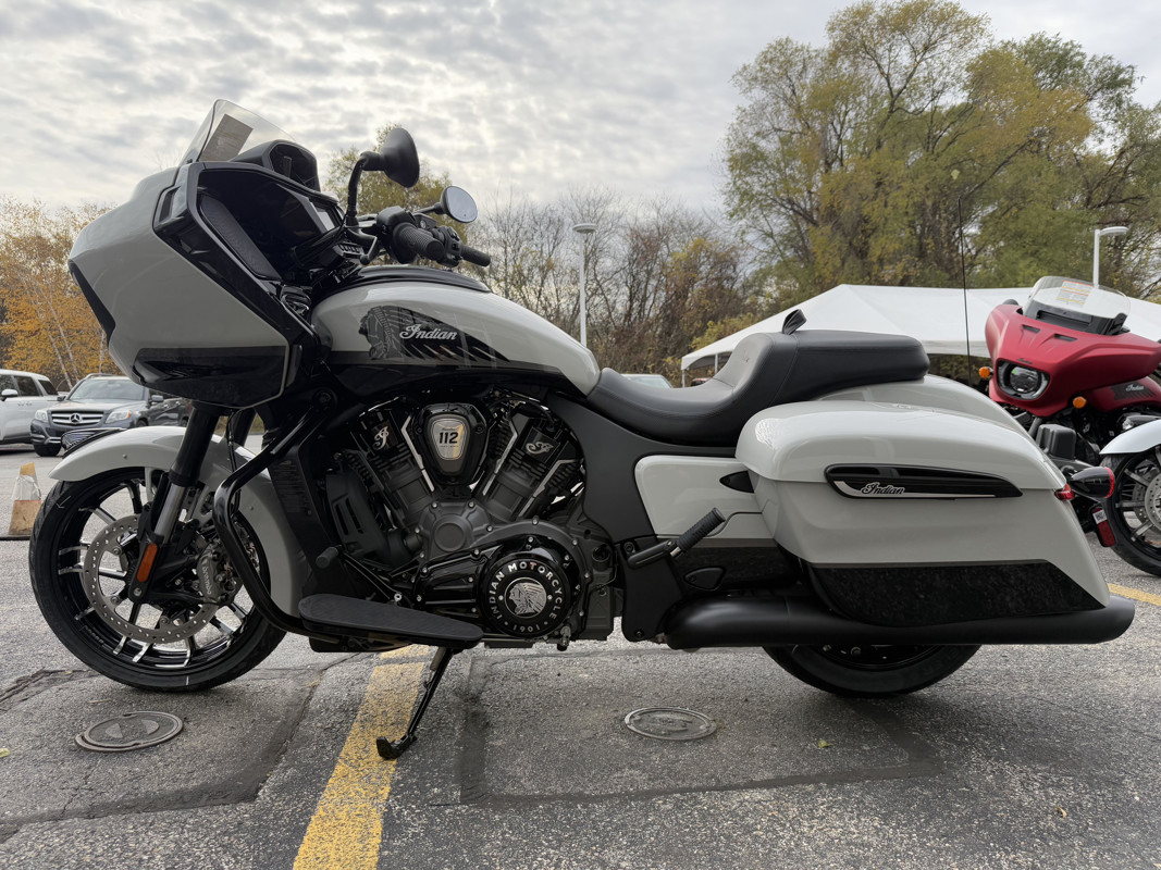 Challenger Dark Horse 112