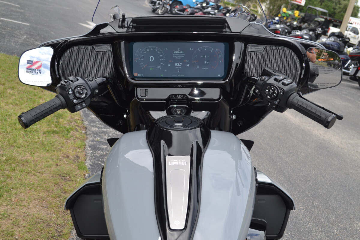 Street Glide® Limited