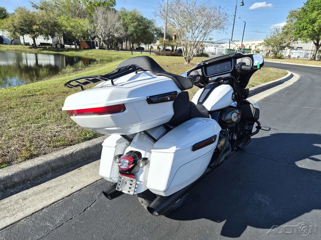 Street Glide® Limited