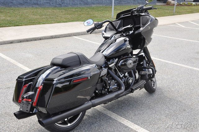 Road Glide®
