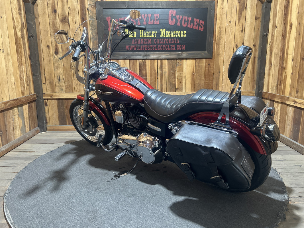 Dyna® Super Glide® Custom