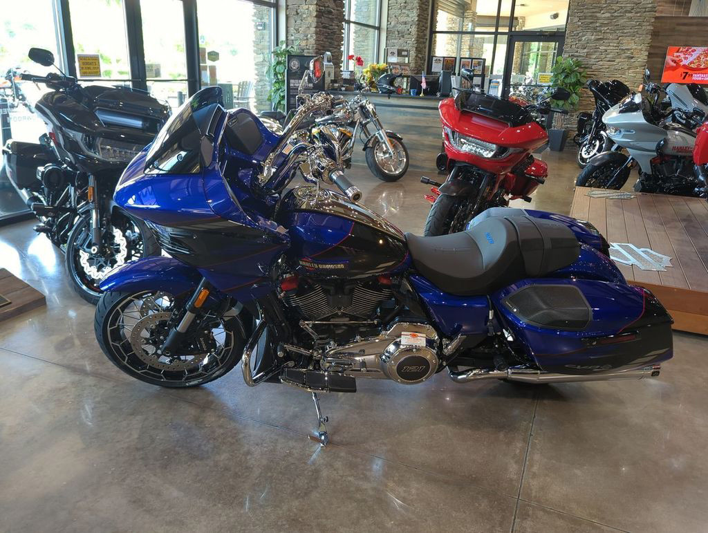 CVO® Road Glide®