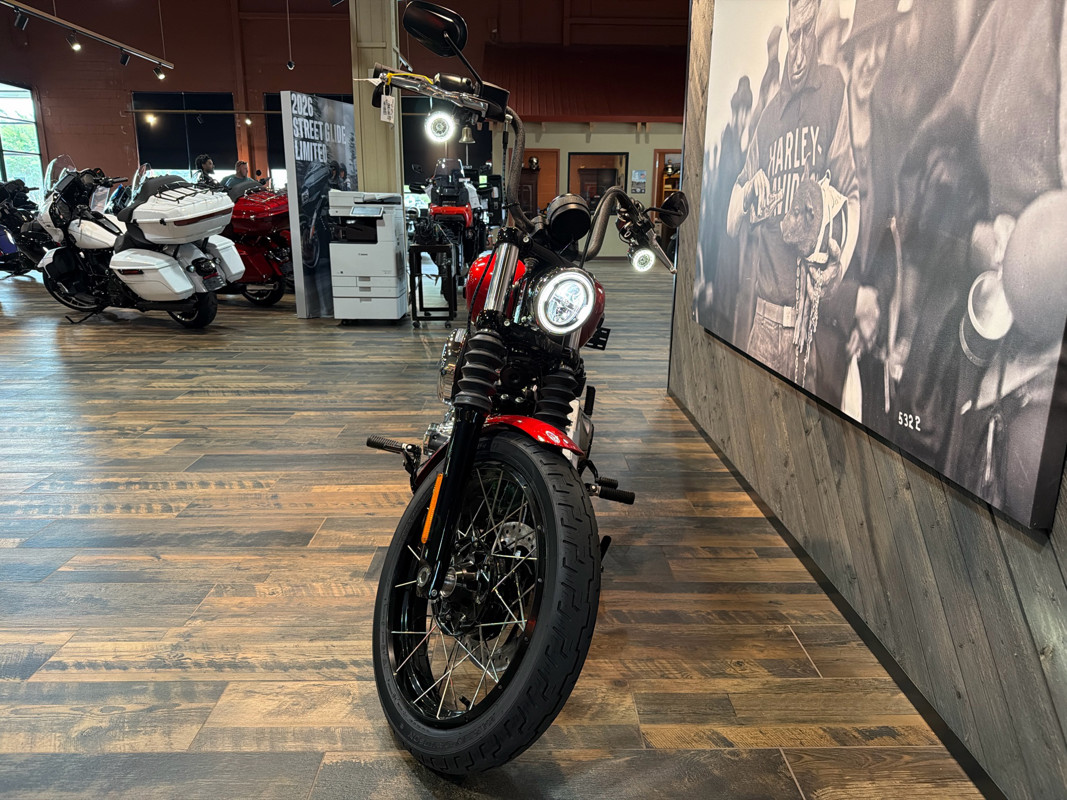 Street Bob®