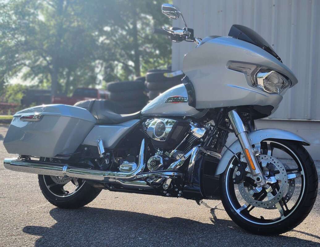 Road Glide®
