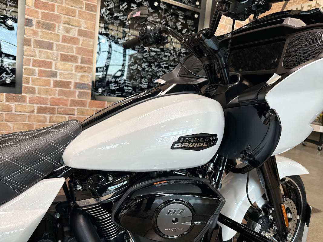 Road Glide®