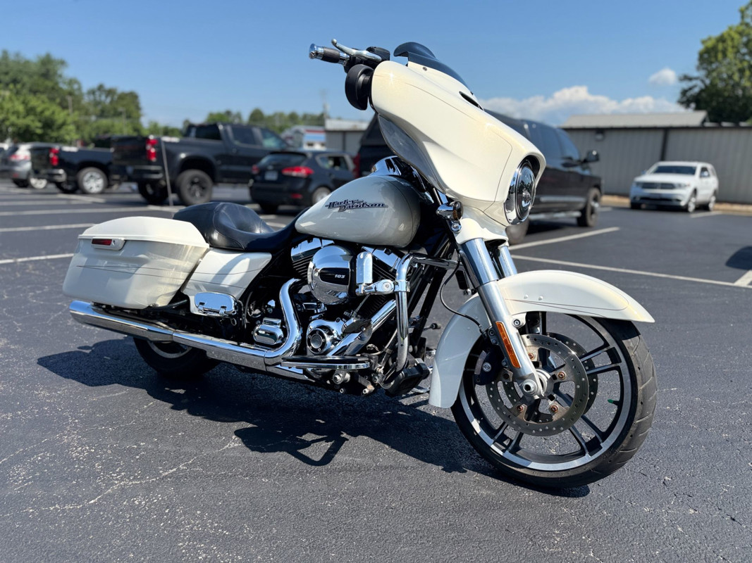 Street Glide® Special