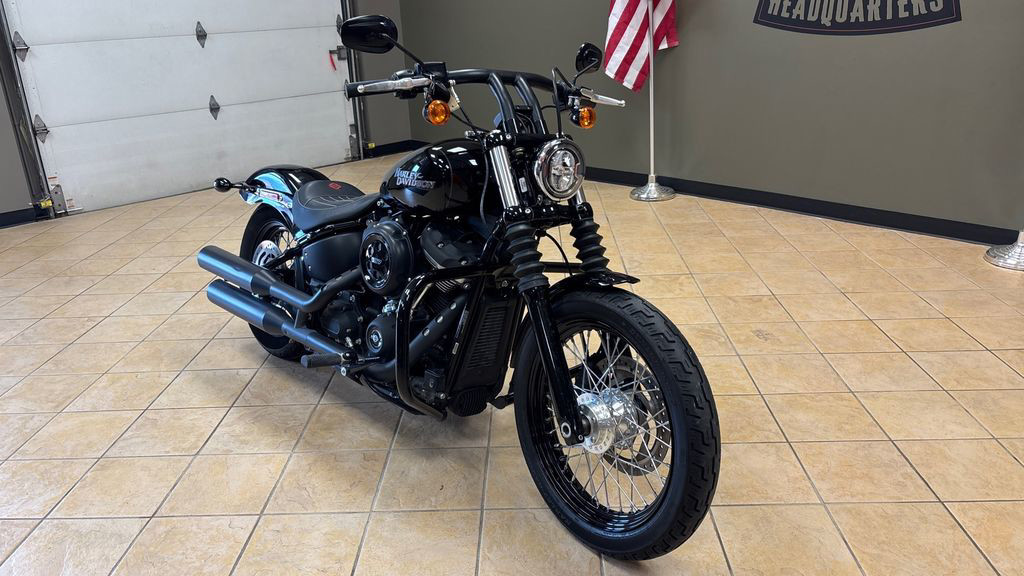 Street Bob®