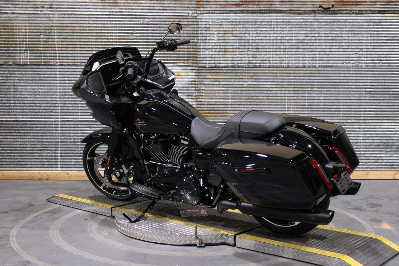 Road Glide®