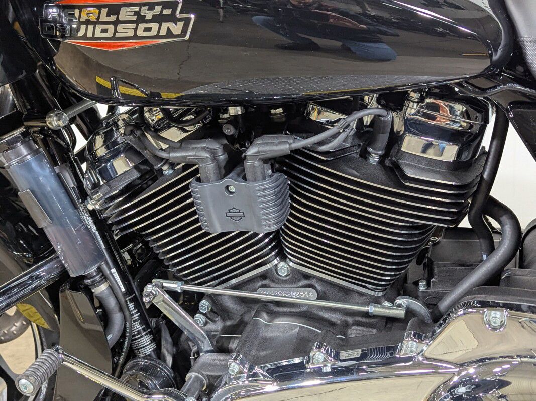 Road Glide®