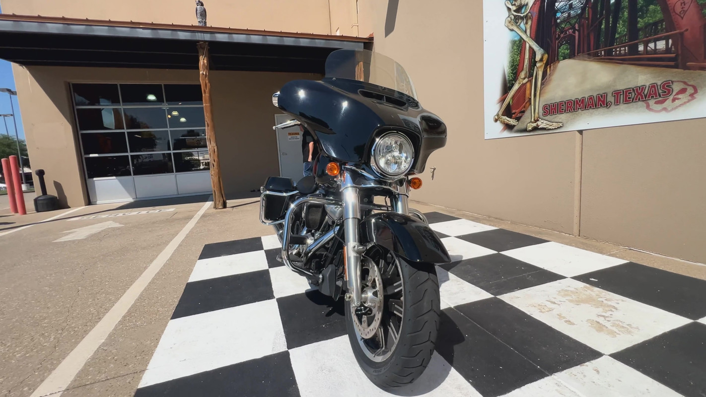 Electra Glide Standard