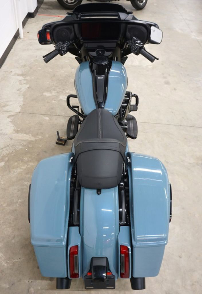 Street Glide®