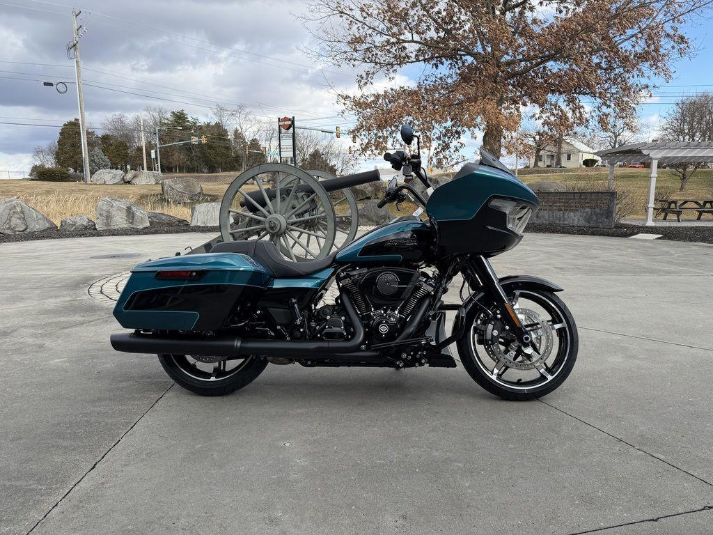 Road Glide®