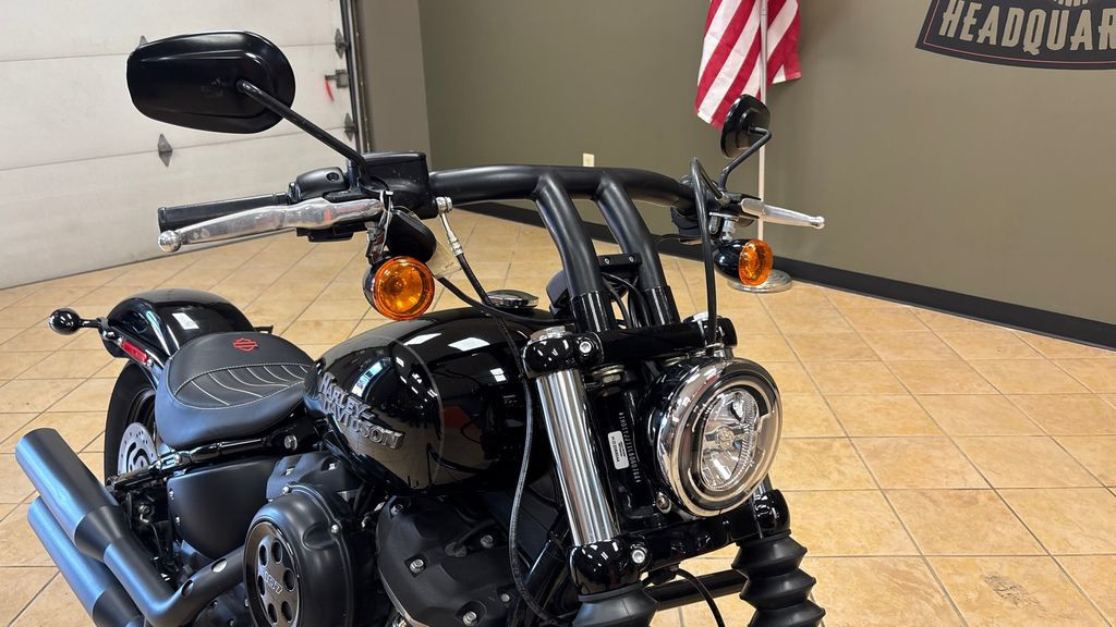 Street Bob®