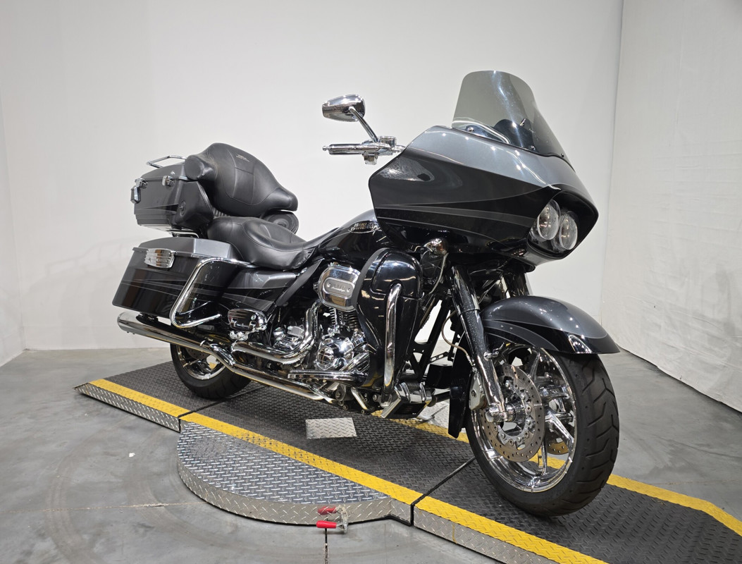 CVO™ Road Glide® Ultra