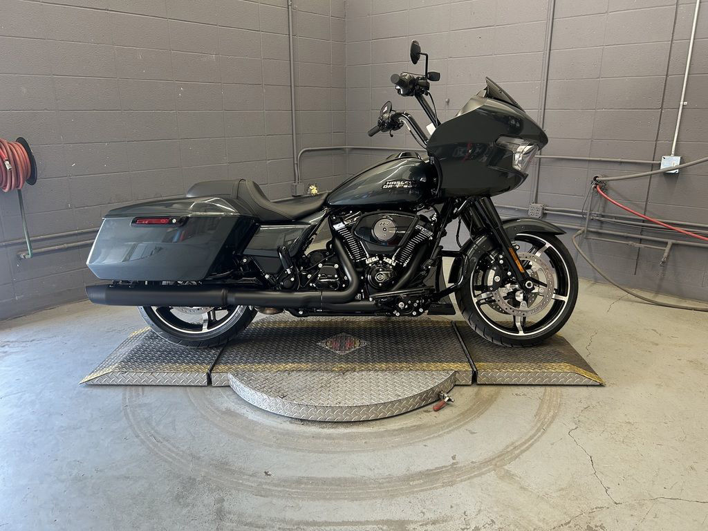 Road Glide®
