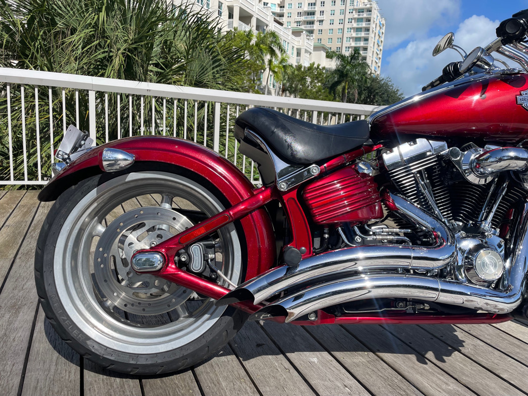 Softail® Rocker® C