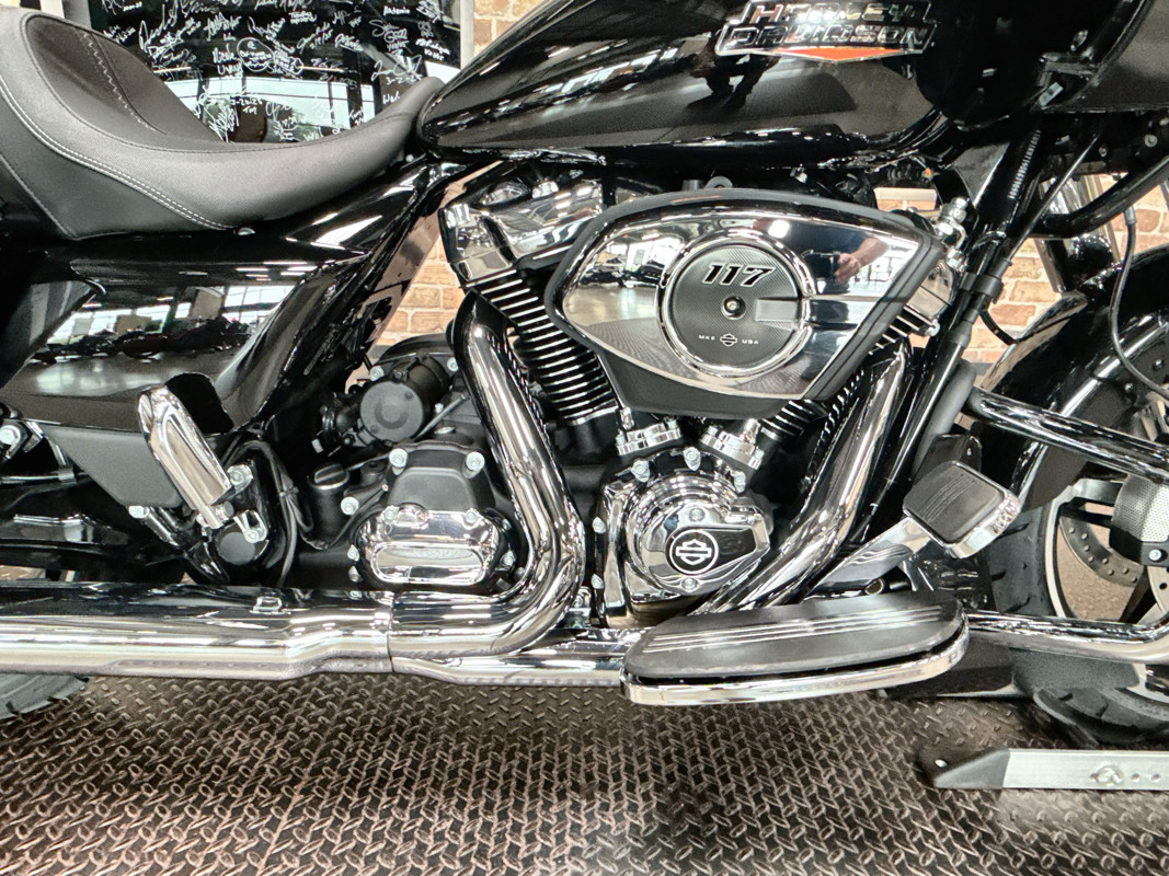 Road Glide®