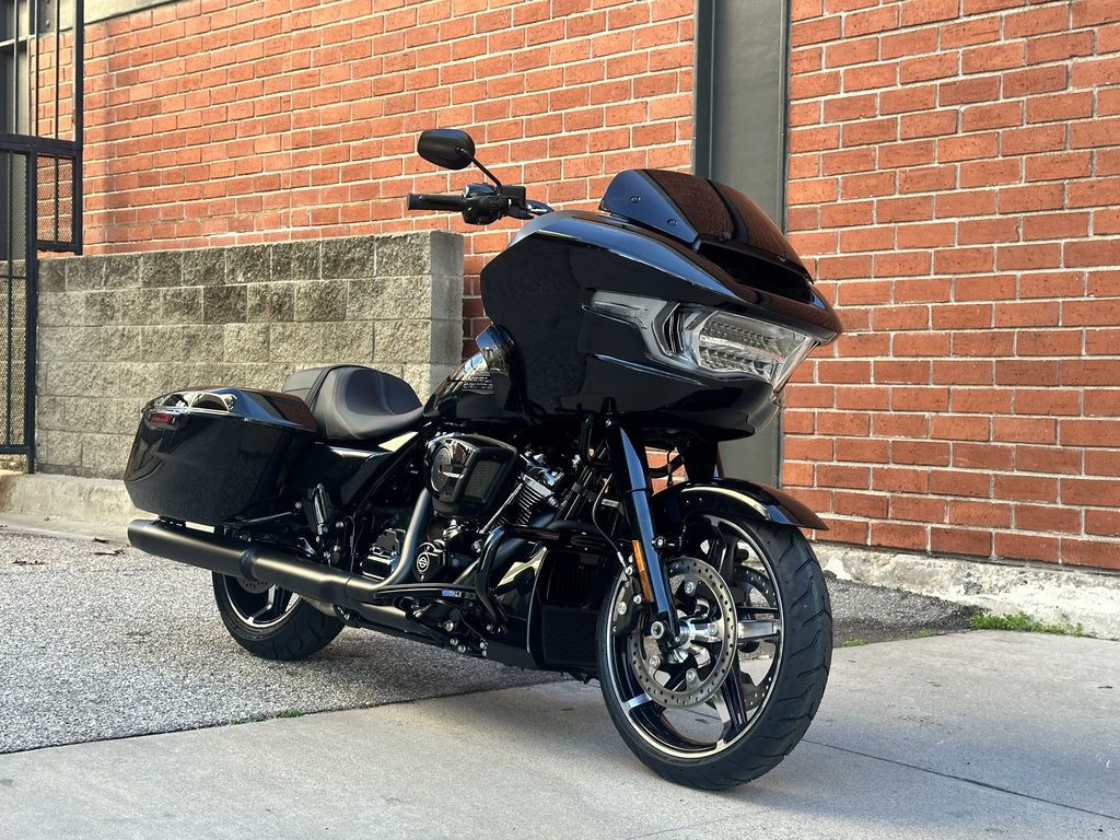 Road Glide®