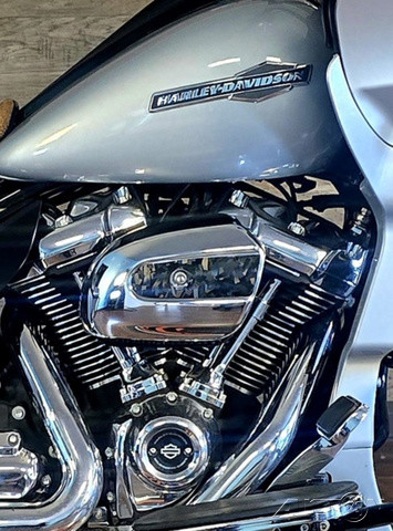 Road Glide®