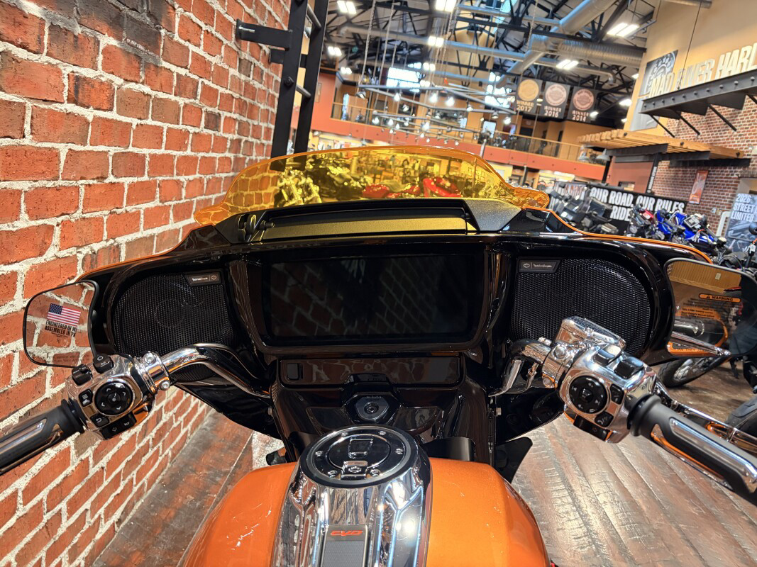 CVO® Street Glide®