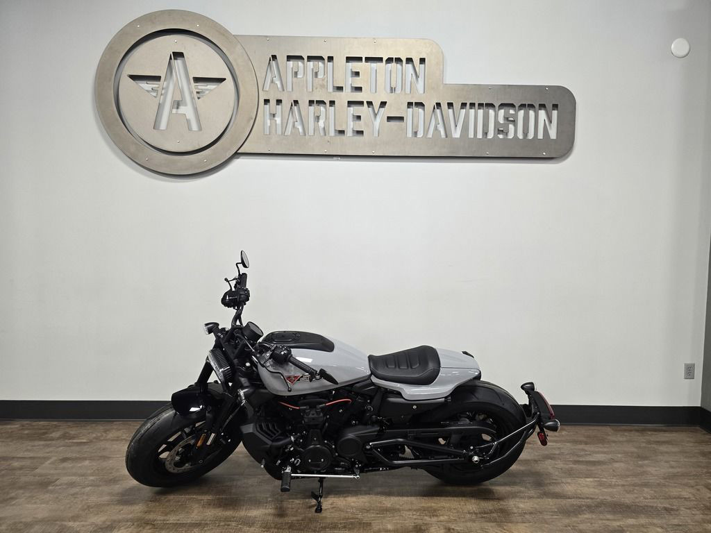Sportster® S